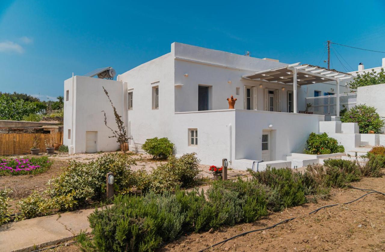 Komis Mansion Exámbela מראה חיצוני תמונה