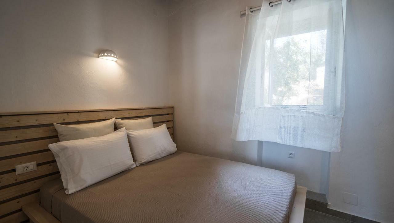 Komis Mansion Exámbela מראה חיצוני תמונה